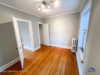 4535-45 N. Hamilton Ave. 1 Bed Apartment for Rent - Photo Gallery 6