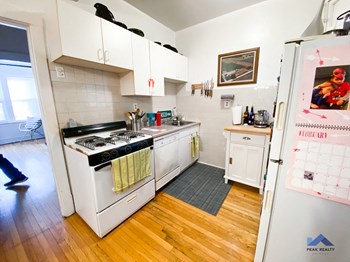 5001-03 N. Damen Ave. 1 Bed Apartment for Rent - Photo Gallery 3