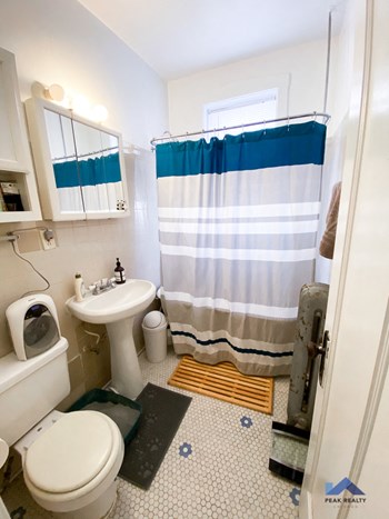 5001-03 N. Damen Ave. 1 Bed Apartment for Rent - Photo Gallery 5
