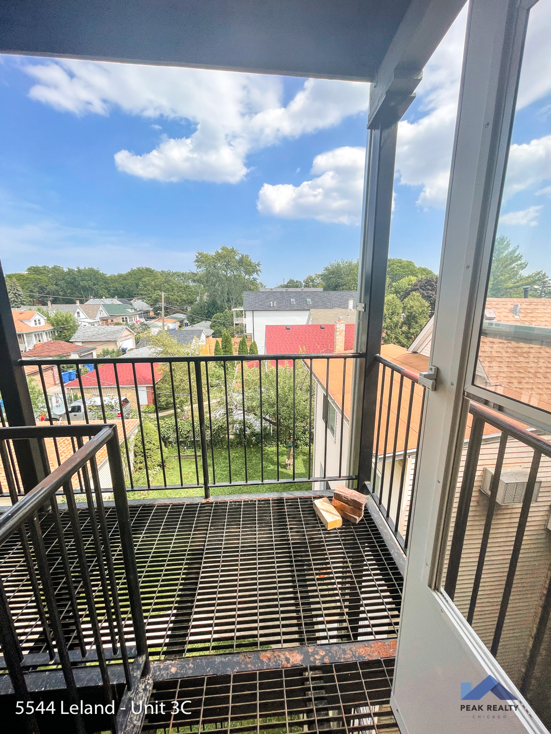 5542-44 W. Leland Ave.