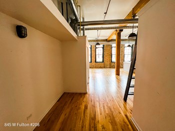 833-45 W. Fulton Mkt. Studio-1 Bed Apartment for Rent - Photo Gallery 3