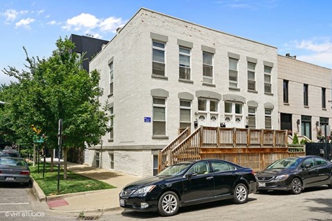 walk-up building