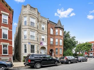 1406 W. Superior St. 2-4 Beds Apartment for Rent - Photo Gallery 1