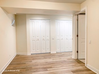 2020 N. Bissell St. 2-3 Beds Apartment for Rent - Photo Gallery 5