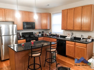 2117-19 W. Washington Blvd. 2 Beds Apartment for Rent - Photo Gallery 2