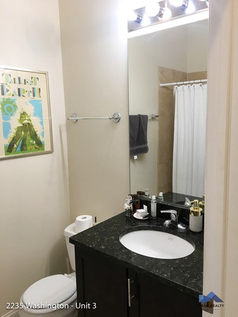 3 bed 2 bath east garfield park