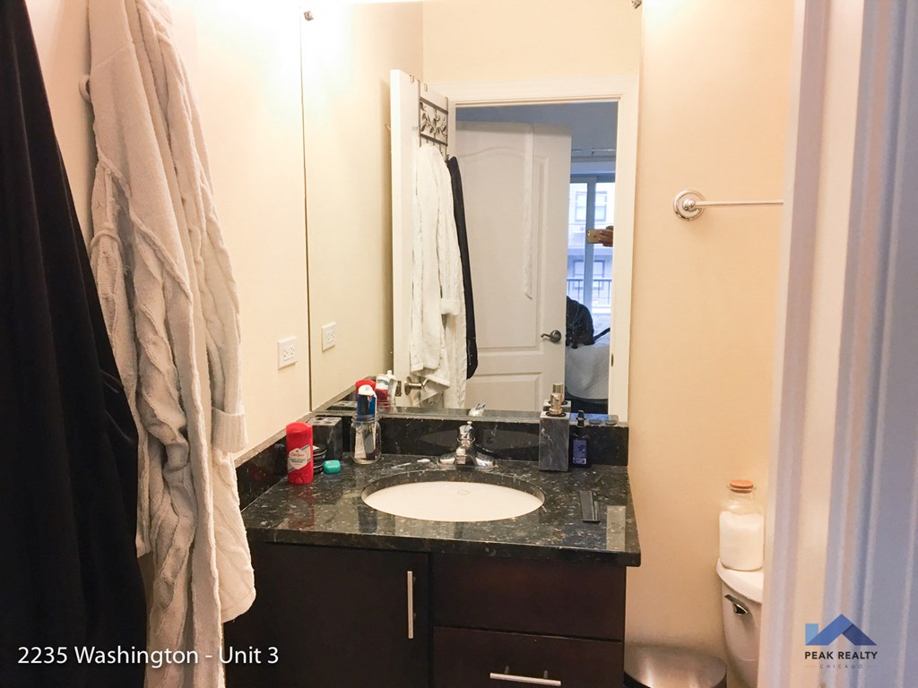 3 bed 2 bath east garfield park