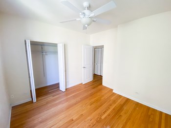 4128-34 W. Addison St. 2-3 Beds Apartment for Rent - Photo Gallery 5