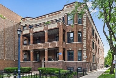 4701-03 N. Malden St. 2-4 Beds Apartment for Rent - Photo Gallery 1
