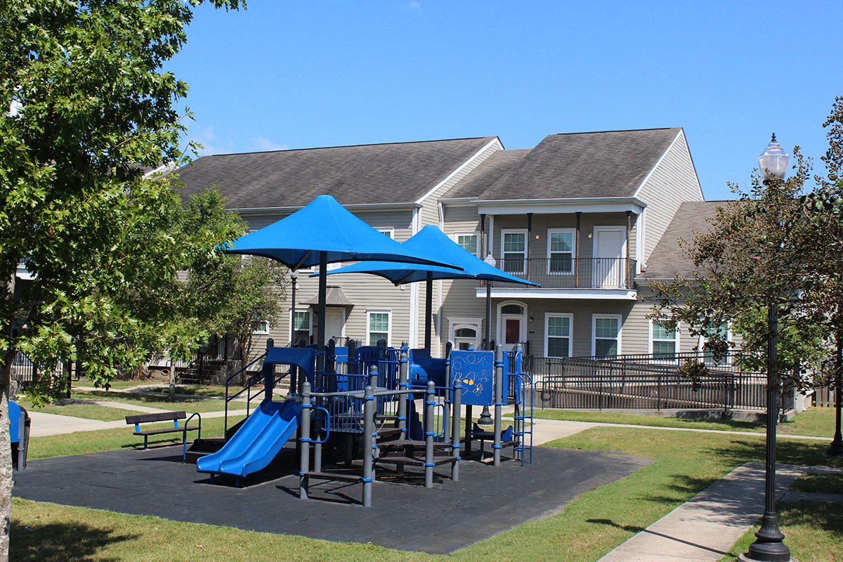 Walnut Square Apartments in New Orleans, LA