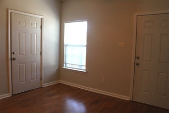 8501 I-10 North Service Road 1-4 Beds Apartment, Affordable for Rent - Photo Gallery 8