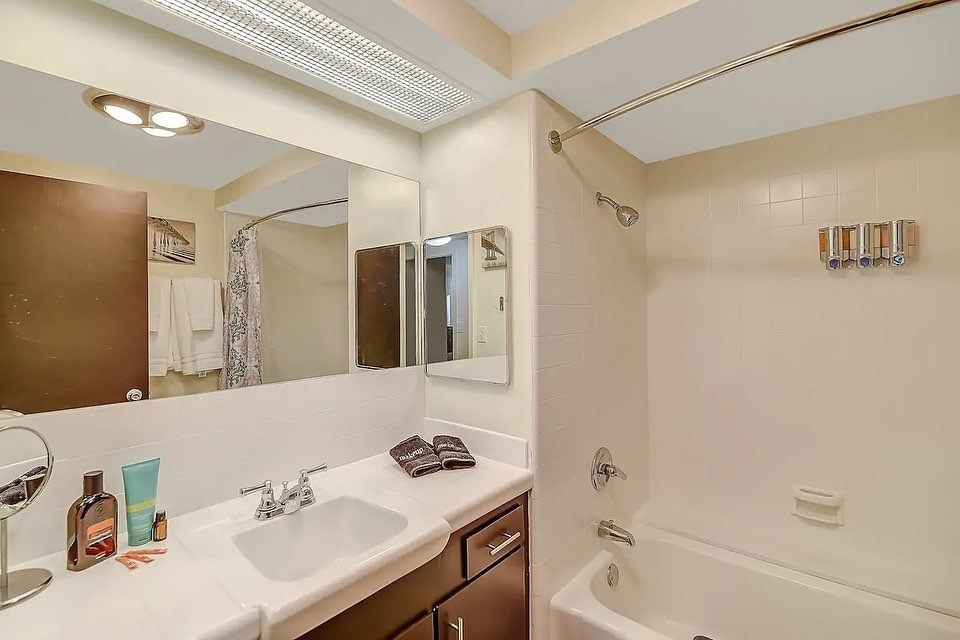 Hightower Apartments