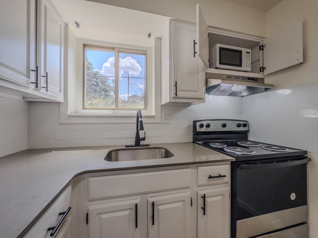 Meadowbrook Apartments