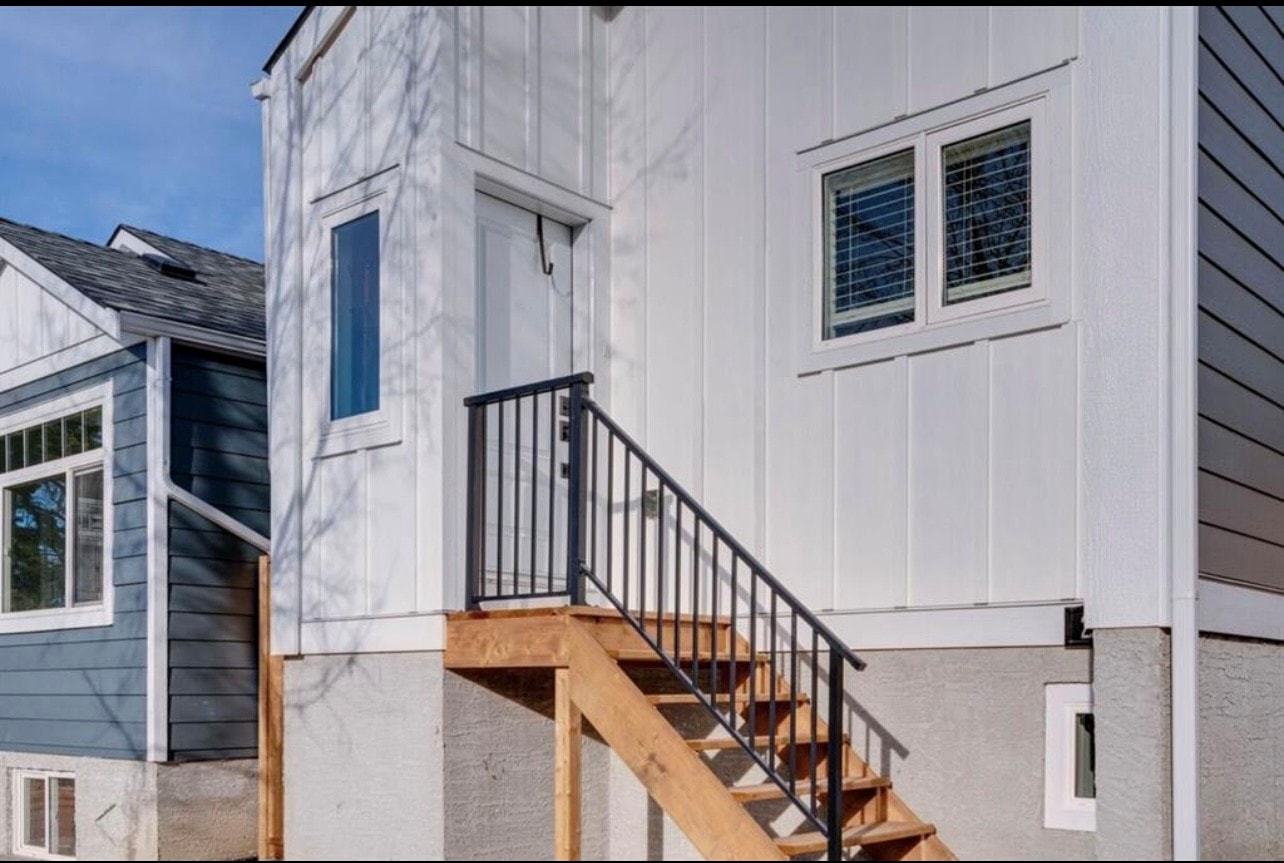 2810 16 Ave SE 3 Beds House for Rent - Photo gallery 4