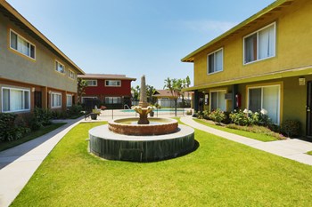 Garden View Terrace fountain