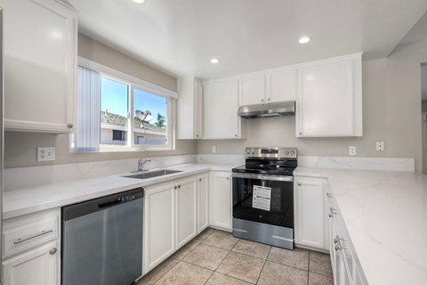 605 Rancho Vista Rd 3 Beds Apartment for Rent
