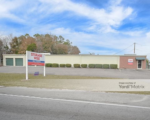 Storage Units for Rent available at 312 Lakeview Blvd, Hartsville, SC 29550