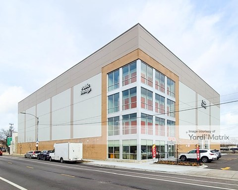 Storage Units for Rent available at 5251 North Kedzie Avenue, Chicago, IL 60625