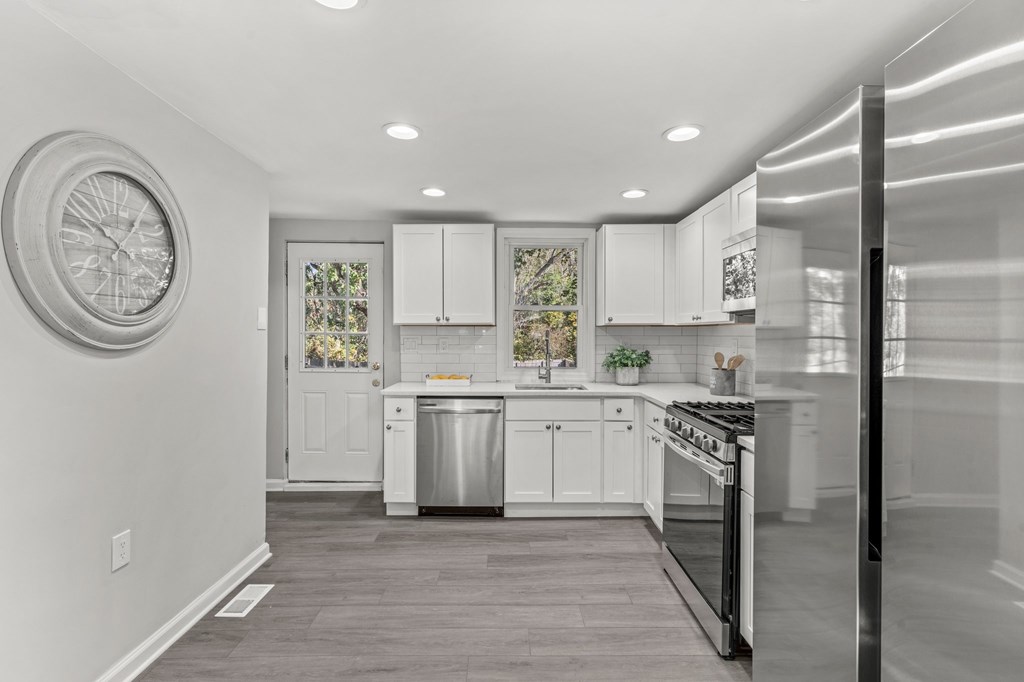 16 Berkley Road 2 Beds House for Rent - Photo Gallery 7