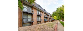 1065 University Ave. #220