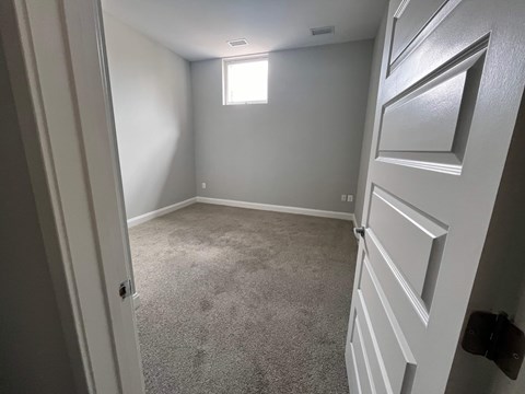 904-906 Washington Blvd 1-2 Beds Apartment for Rent - Photo Gallery 25