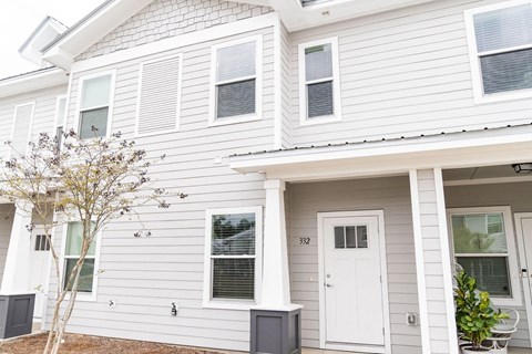 332 Date Palm Lane 3 Beds Apartment for Rent