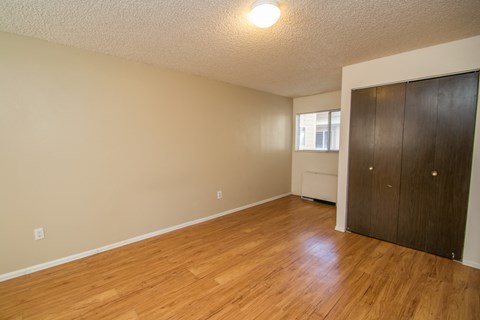 3161 Madison Avenue P218 Bedroom