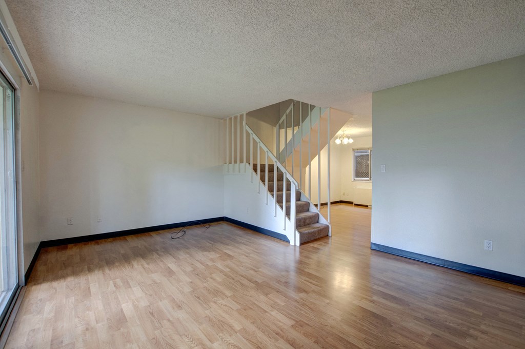 3161 Madison Avenue R115 Living Room