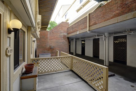 3161 Madison Avenue R115 Patio