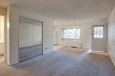 3423 Madison X331 Living Room