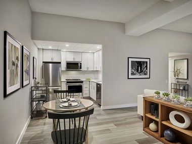 834 Chestnut Street 2 Beds Apartment for Rent - Photo Gallery 3