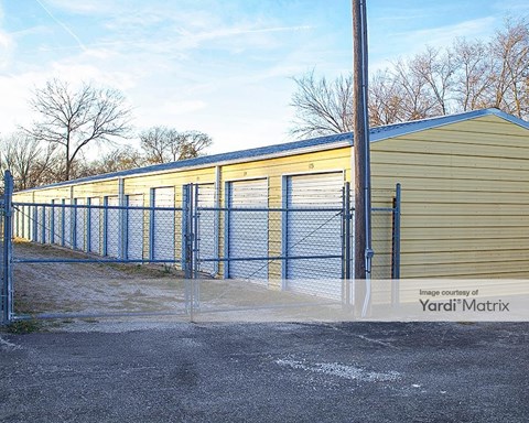 Storage Units for Rent available at 2122 South Main Street, Grove, OK 74344