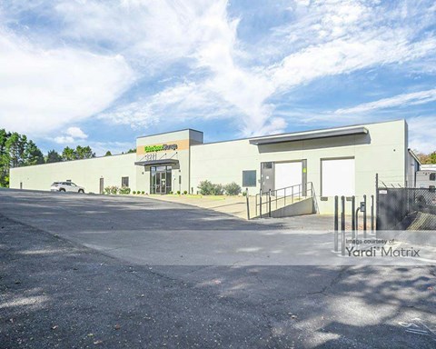 Storage Units for Rent available at 3211 Falling Creek Road, Hickory, NC 28601