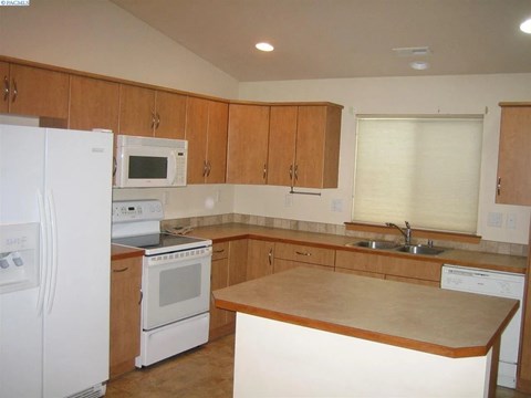520 Smoketree Place 3 Beds Apartment for Rent