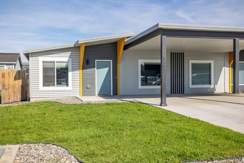 511 Cedar Avenue 2 Beds Apartment for Rent