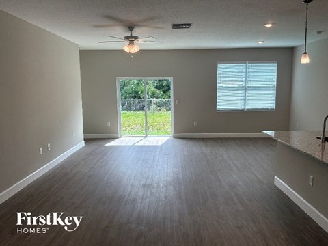 262 Titan Rd SE 4 Beds Apartment for Rent