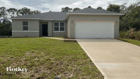 262 Titan Rd SE 4 Beds Apartment for Rent