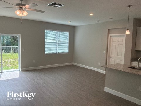 262 Titan Rd SE 4 Beds Apartment for Rent