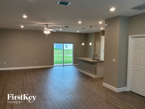 3239 Halblum Ave SE 4 Beds Apartment for Rent