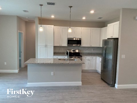3331 Toledo Ave SW 4 Beds Apartment for Rent