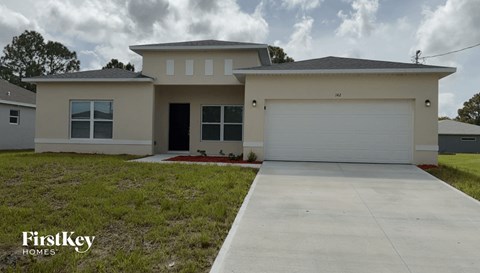 142 Ferguson St SW 4 Beds Apartment for Rent
