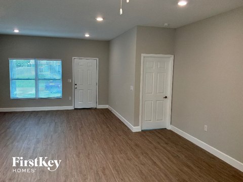 506 White Plains Ave SW 4 Beds Apartment for Rent