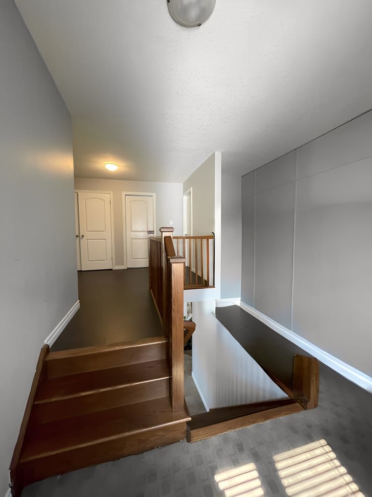 6 bedroom apartment - 311 Hillcroft Court, Waterloo 3