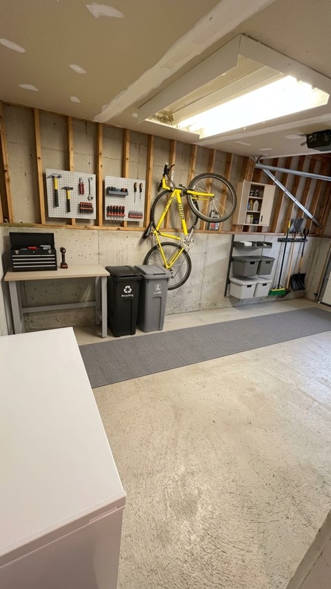 642 Basswood Street 3 Beds Apartment for Rent