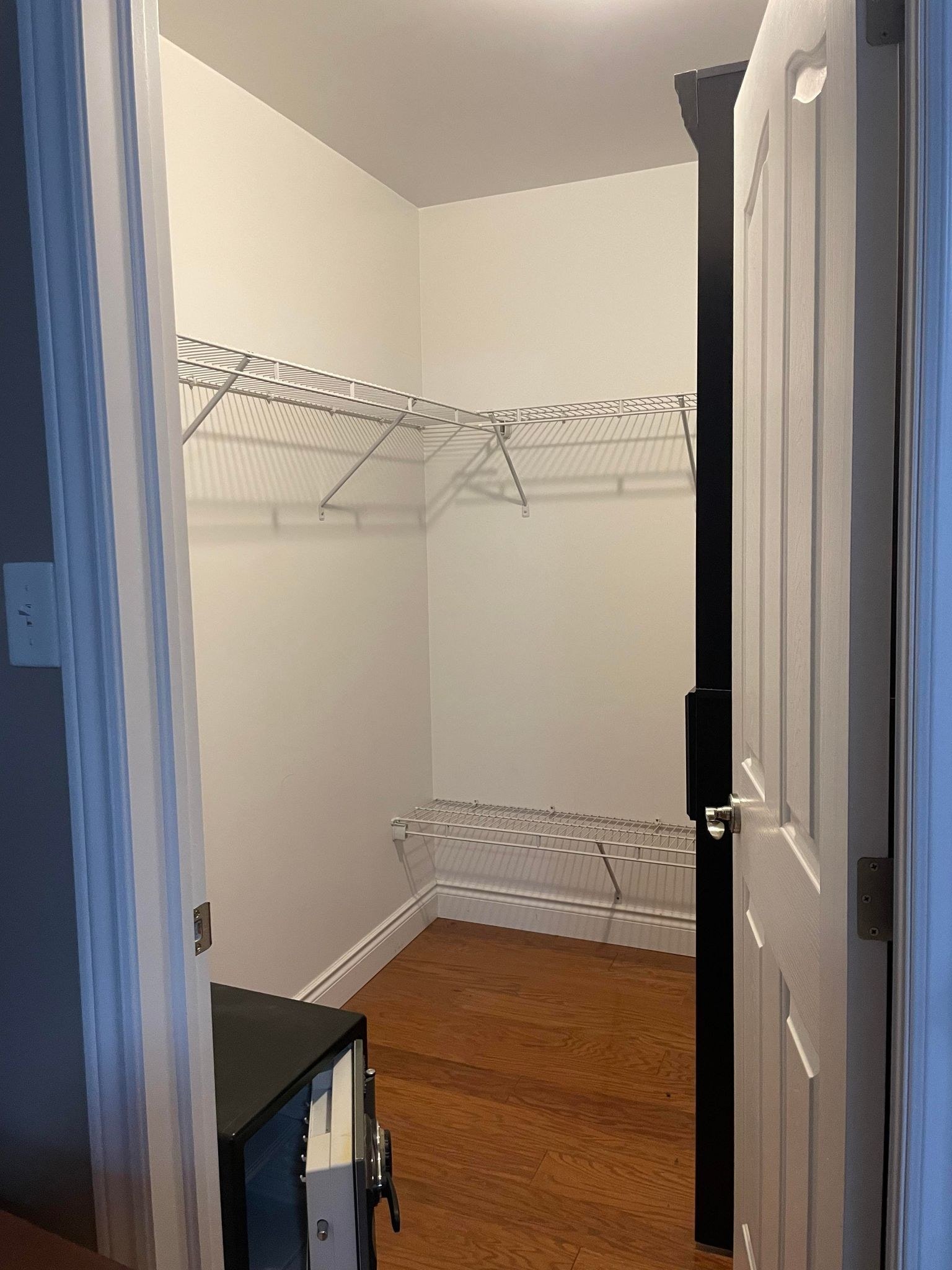 4 bedroom apartment - 335 Dufferin Street, Stratford 3