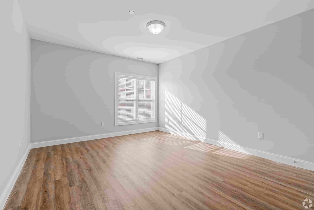 427 Howe Avenue Studio-2 Beds Apartment for Rent - Photo Gallery 5