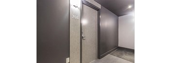2/2 780 sqft