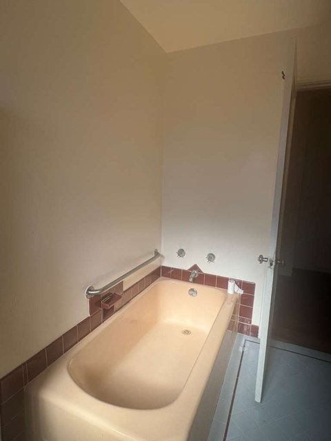 2315 Dashwood Ave 3 Beds Apartment for Rent