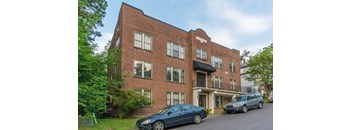 707 Walnut