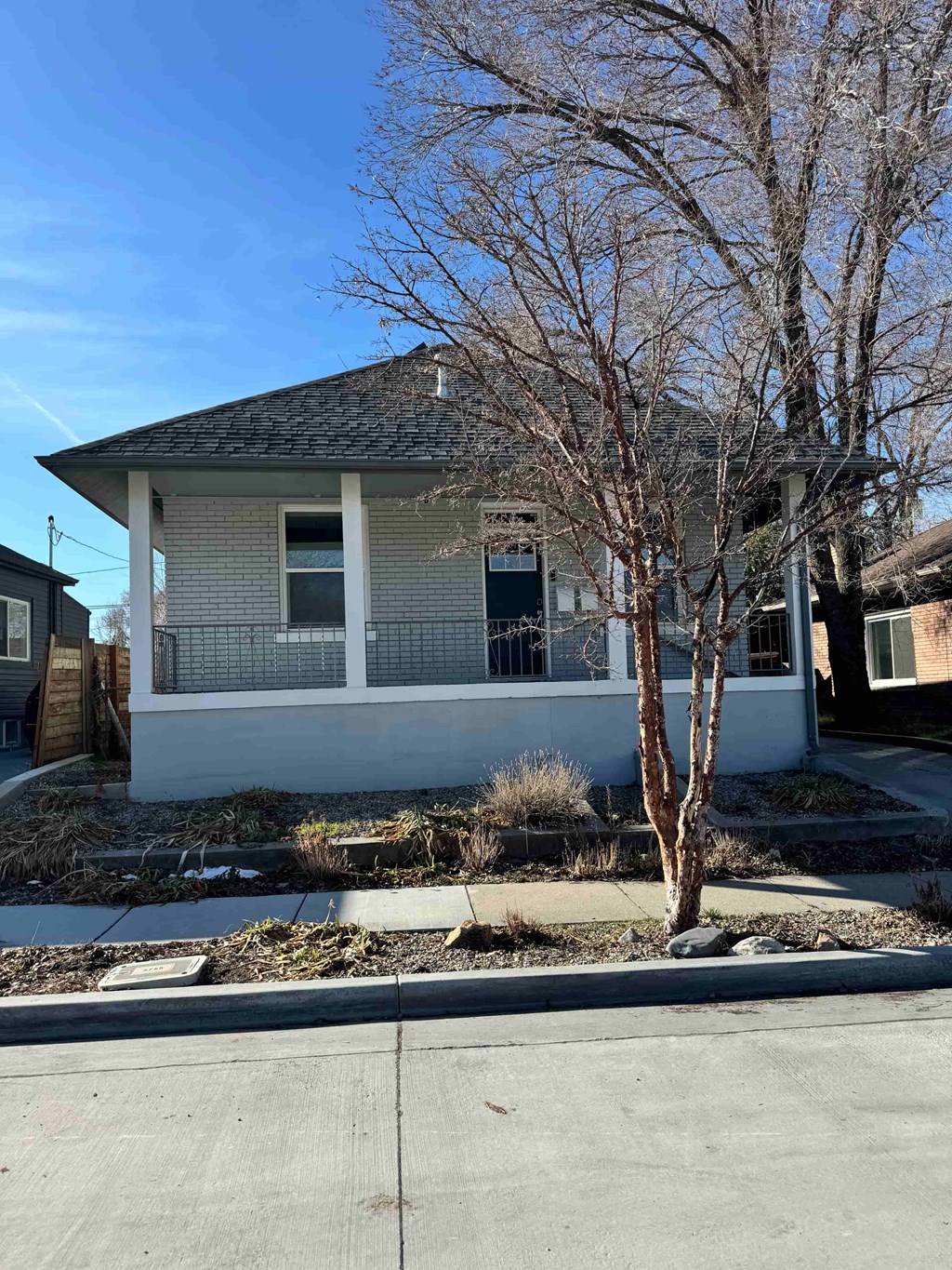 652 E Roosevelt Unit B